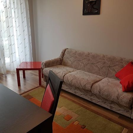Samodzielny Apartament 2Pokojowy Apartment Kolobrzeg Luaran gambar