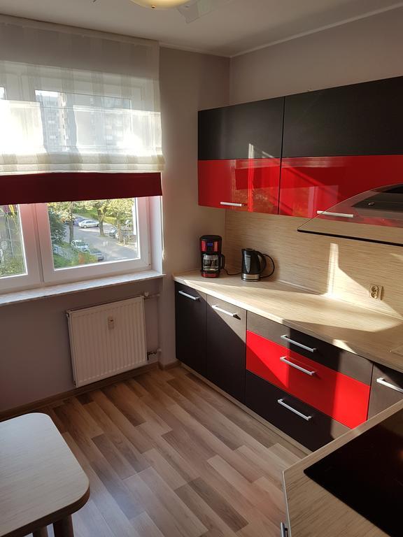 Samodzielny Apartament 2Pokojowy Apartment Kolobrzeg Luaran gambar